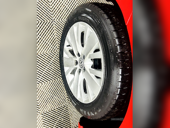 Used Volkswagen Polo 2015 for sale - 76593134: Photo