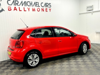 Used Volkswagen Polo 2015 for sale - 76593134: Photo