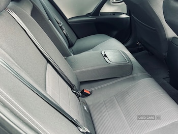 Used Toyota Avensis 2015 for sale - 76216038: Photo 3