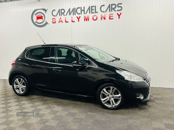 Used Peugeot 208 2015 for sale - 76856118: Photo 1