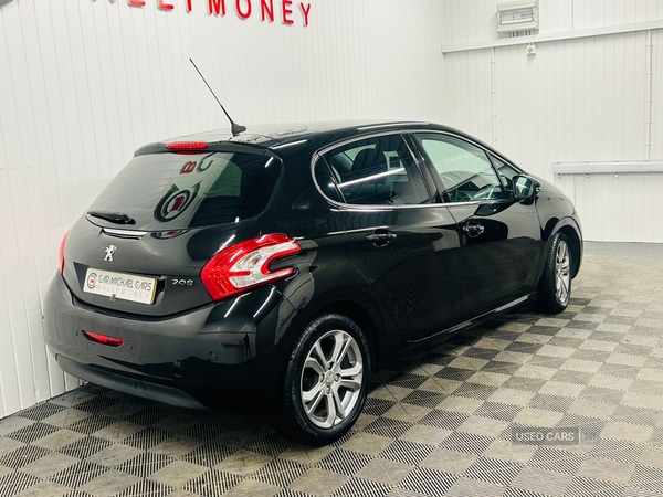 Used Peugeot 208 2015 for sale - 76856118: Photo 3