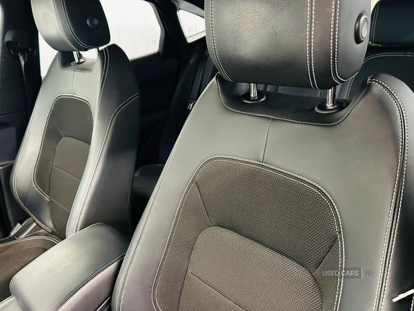 Used Jaguar E-Pace 2018 for sale - 77041362: Photo 2