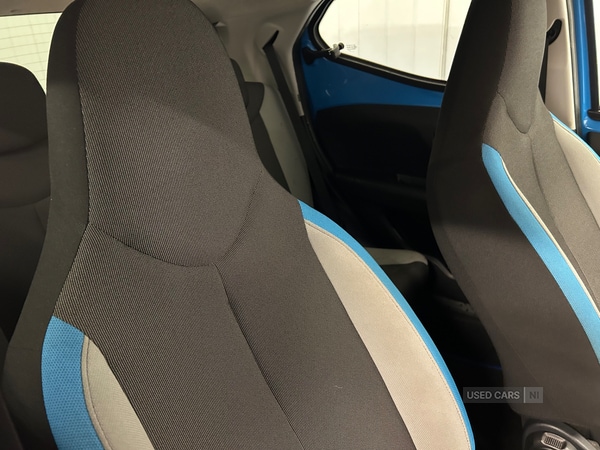 Used Toyota AYGO 2015 for sale - 76433596: Photo 2