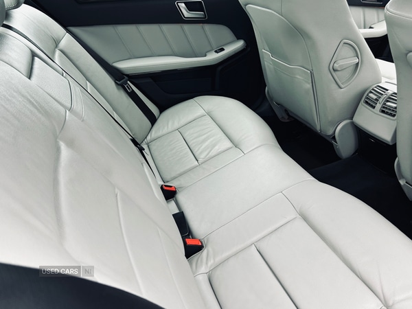Used Mercedes-Benz E Class 2012 for sale - 76551460: Photo 3