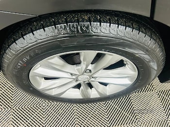 Used Hyundai Santa Fe 2016 for sale - 76856071: Photo