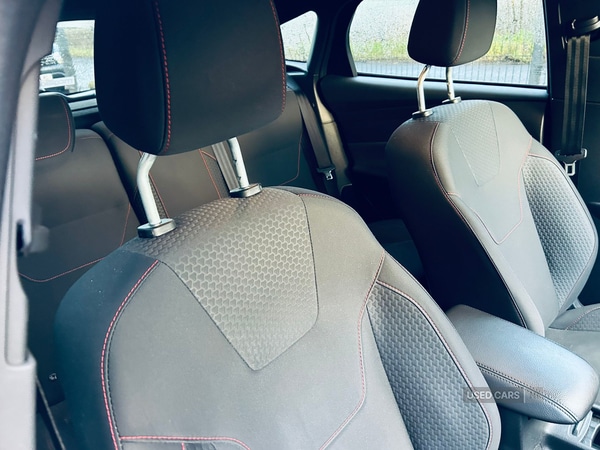 Used Ford Focus 2017 for sale - 77041395: Photo 2