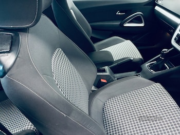 Used Volkswagen Scirocco 2014 for sale - 78623730: Photo