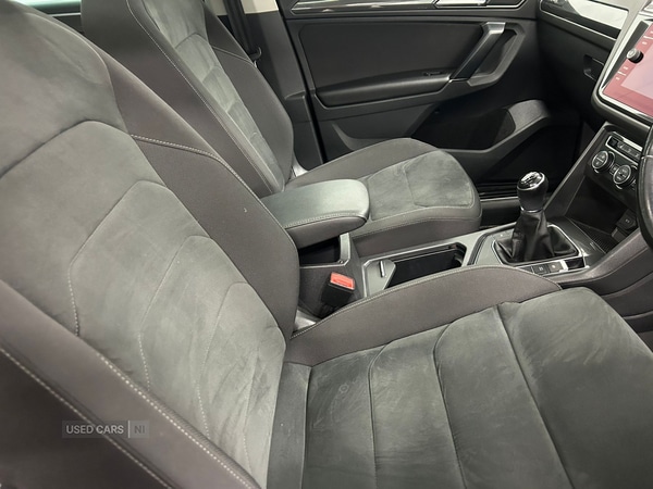 Used Volkswagen Tiguan 2017 for sale - 77634302: Photo 2