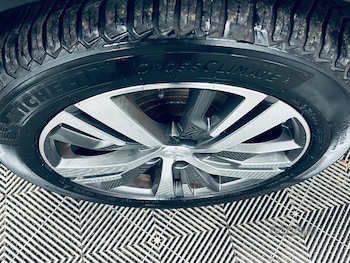 Used Peugeot 3008 2019 for sale - 76271201: Photo