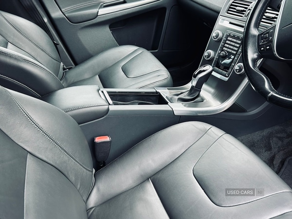 Used Volvo XC60 2015 for sale - 77426590: Photo 2