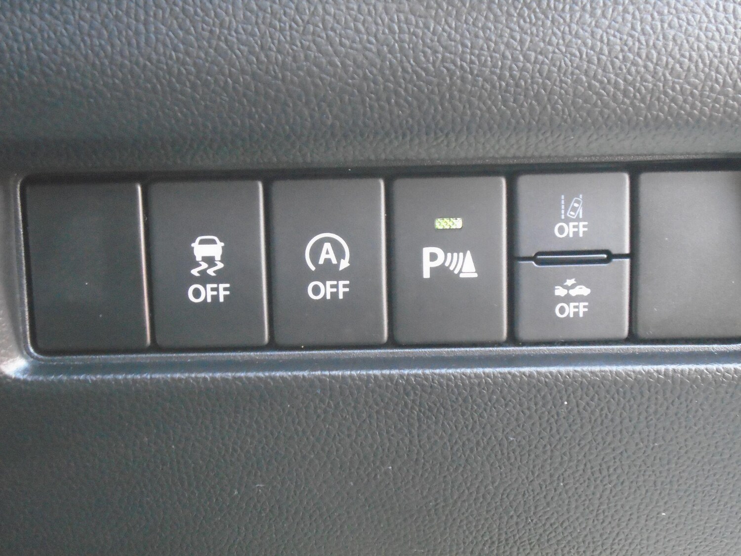 Used Suzuki Swift 2023 for sale - 76646034: Photo 41