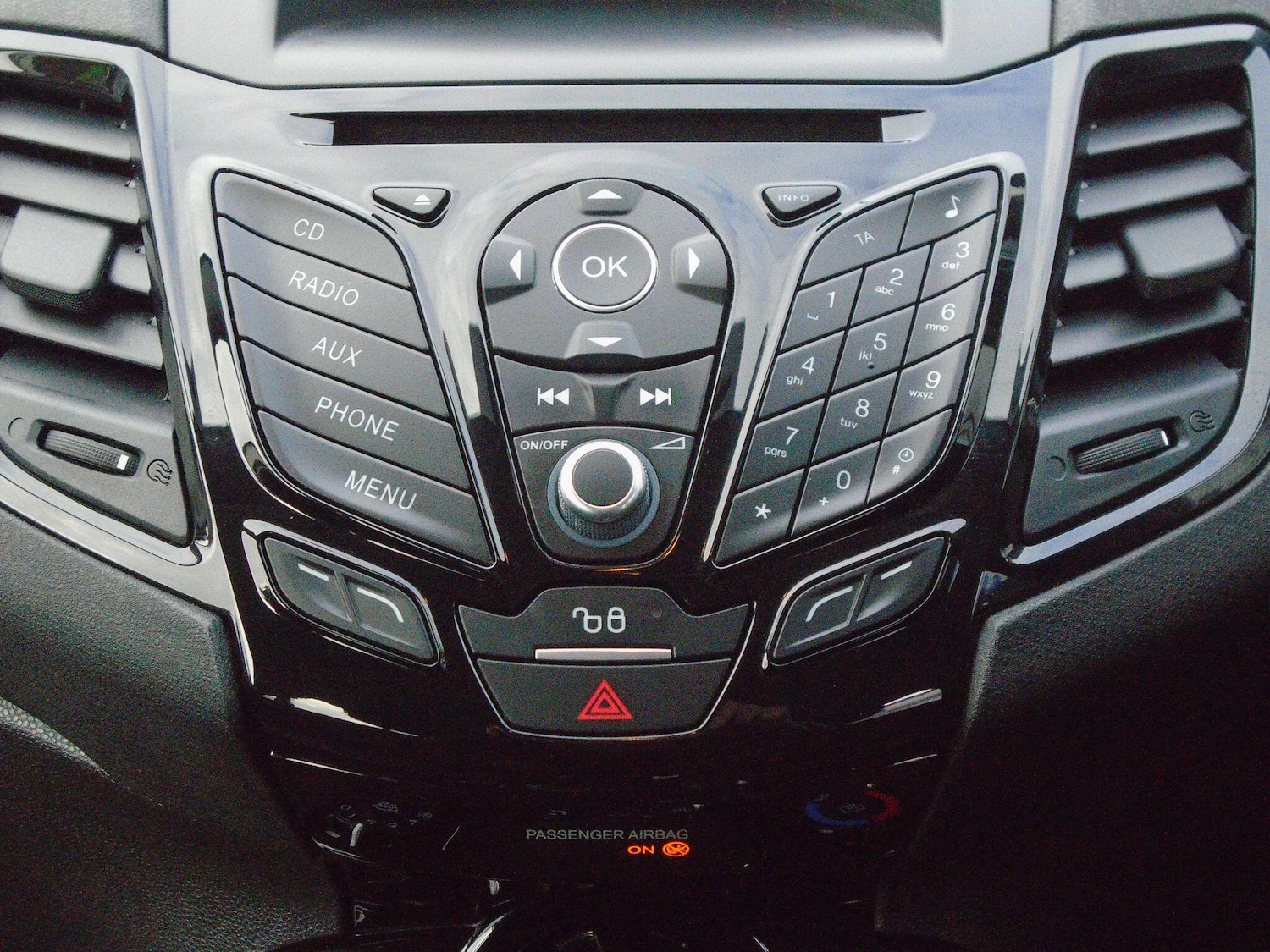 Used Ford Fiesta 2015 for sale - 76715050: Photo 35