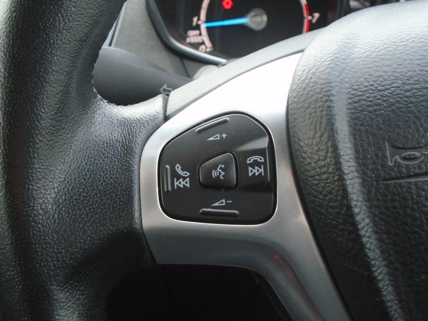 Used Ford Fiesta 2015 for sale - 76715050: Photo 38