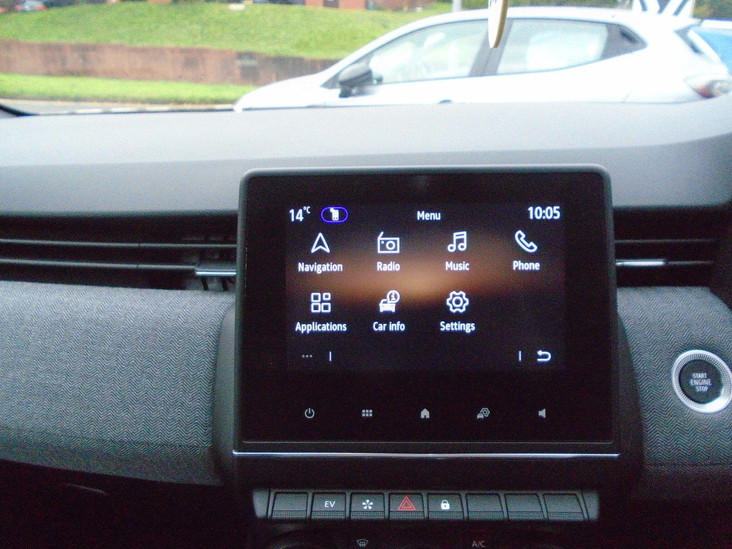 Used Renault Clio 2024 for sale - 76645100: Photo 40