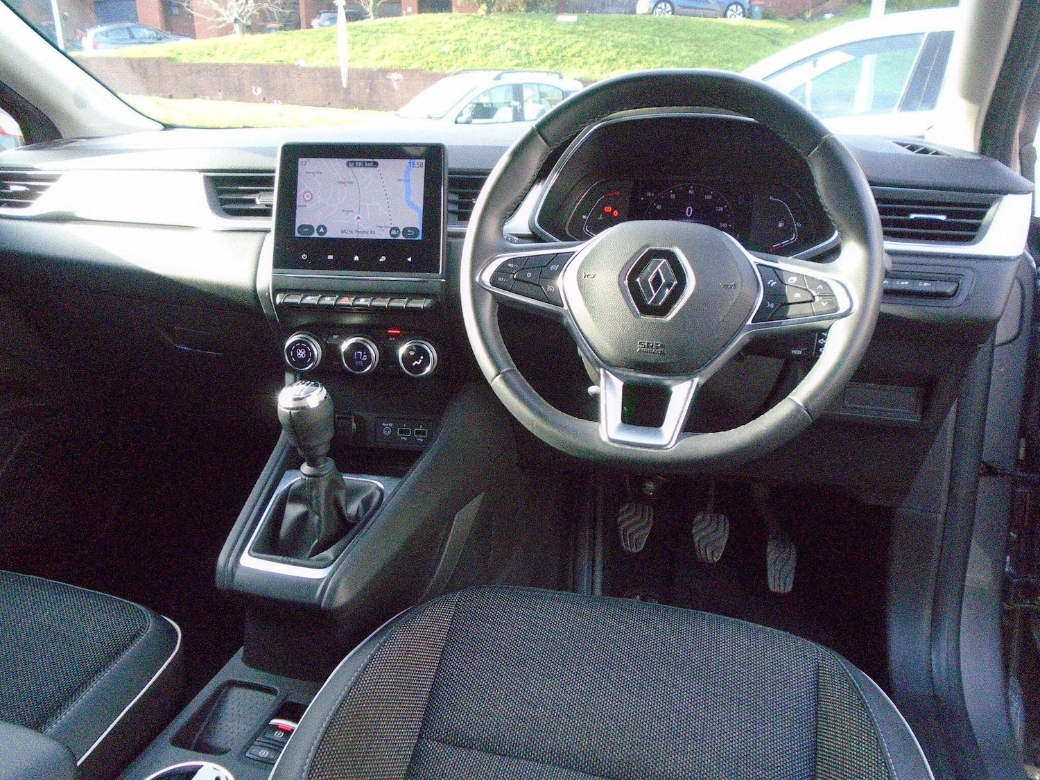 Used Renault Captur 2022 for sale - 76645512: Photo 20