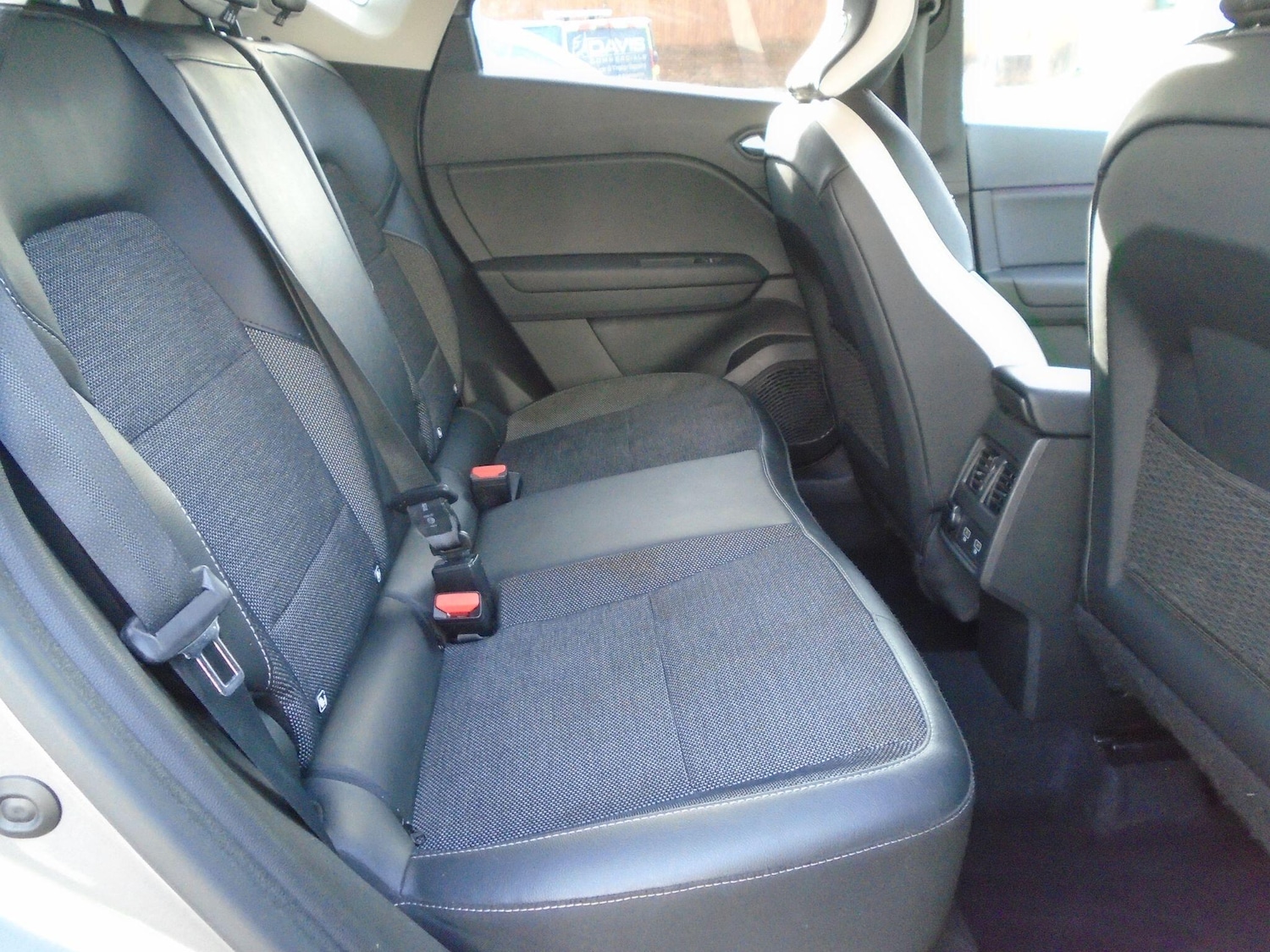 Used Renault Captur 2022 for sale - 76645512: Photo 25