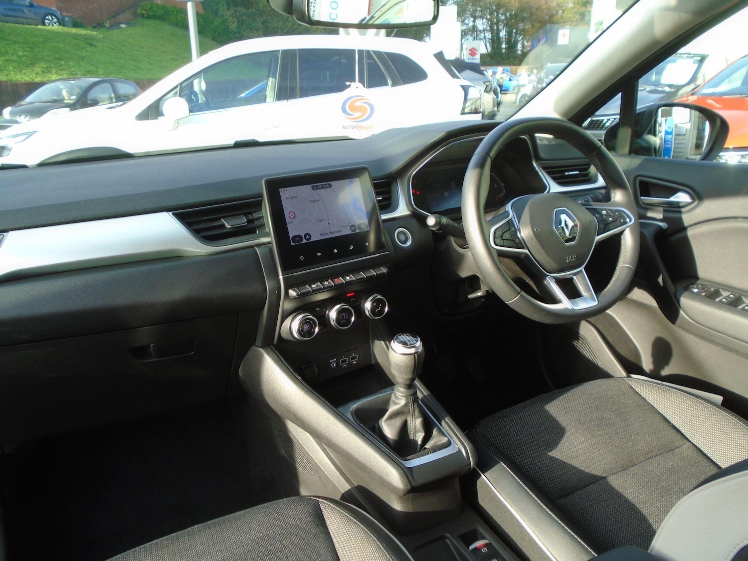 Used Renault Captur 2022 for sale - 76645512: Photo 27