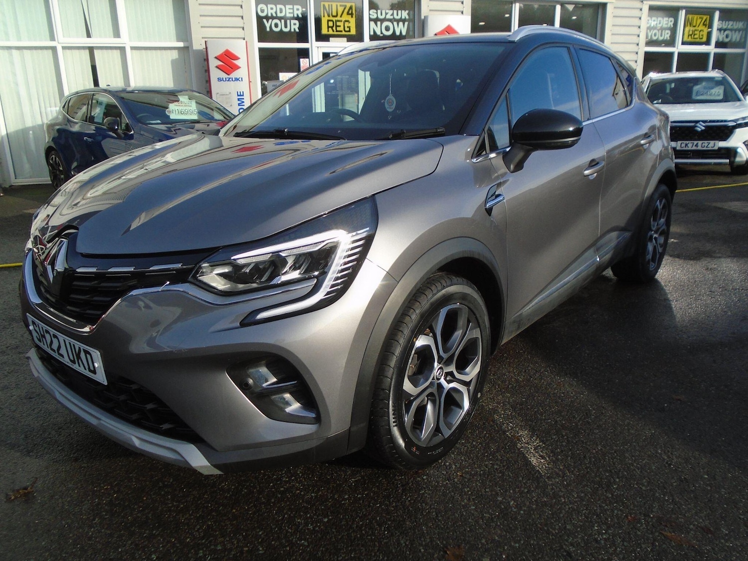 Used Renault Captur 2022 for sale - 76645512: Photo 3