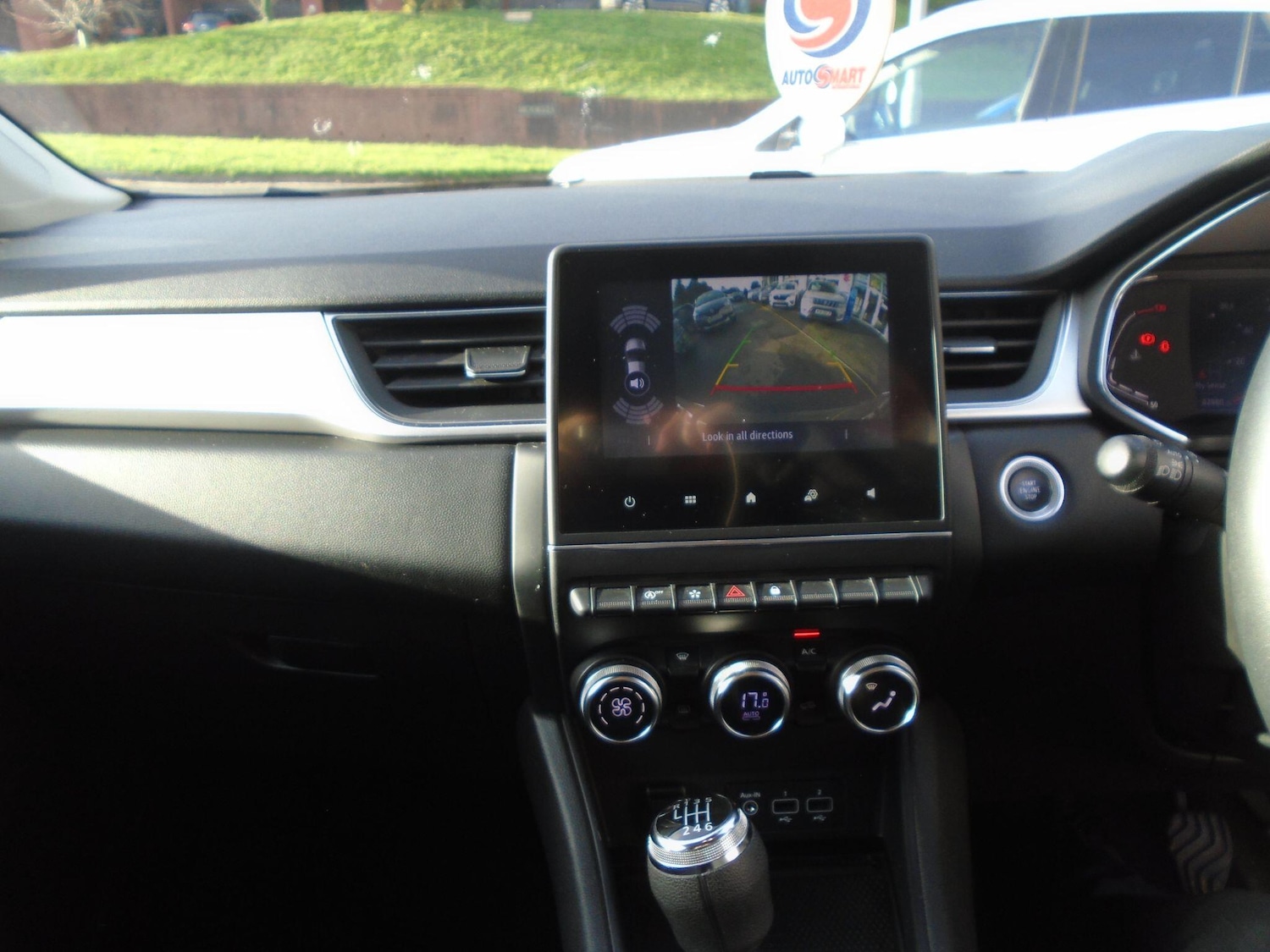 Used Renault Captur 2022 for sale - 76645512: Photo 37