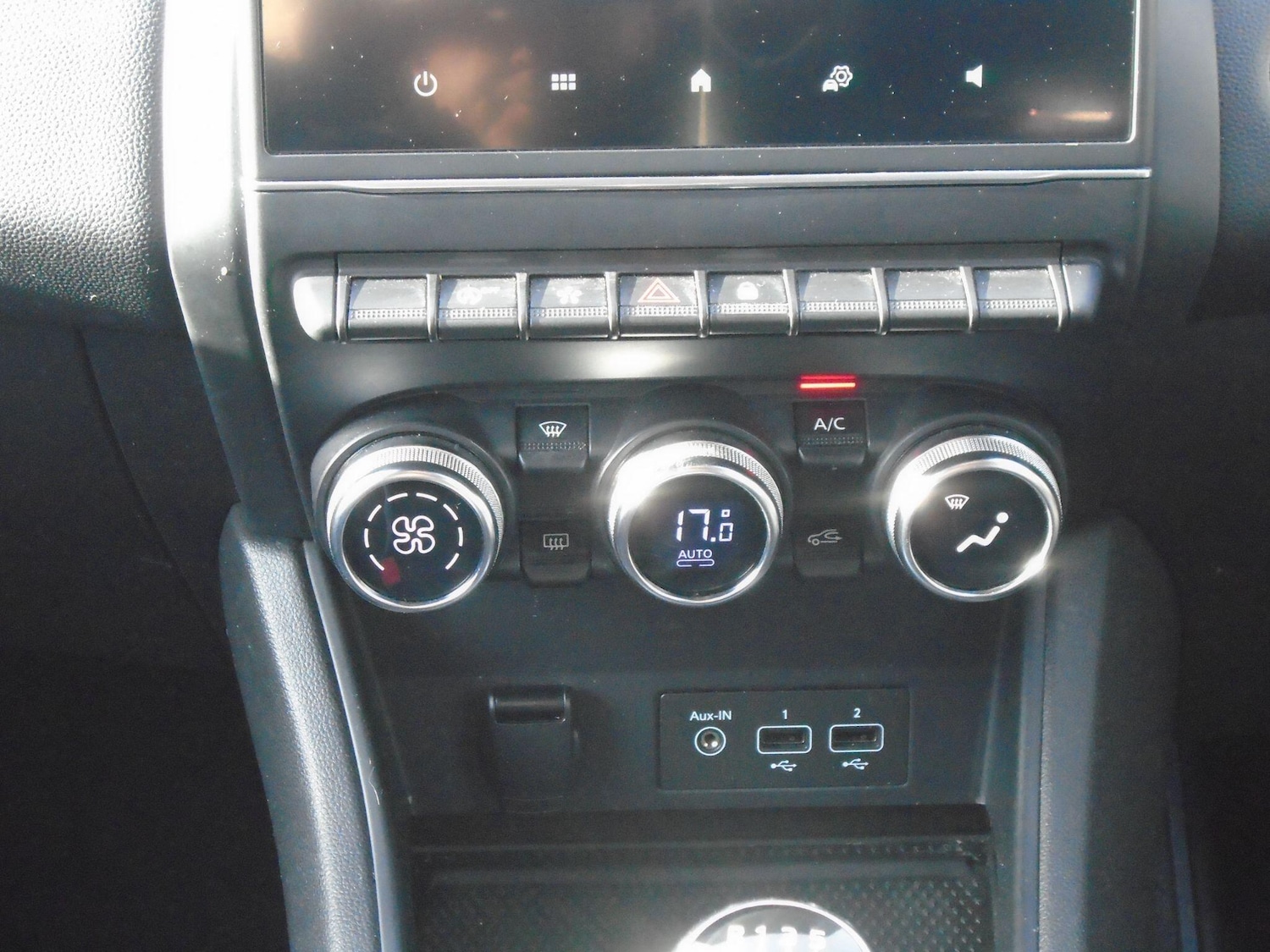 Used Renault Captur 2022 for sale - 76645512: Photo 40