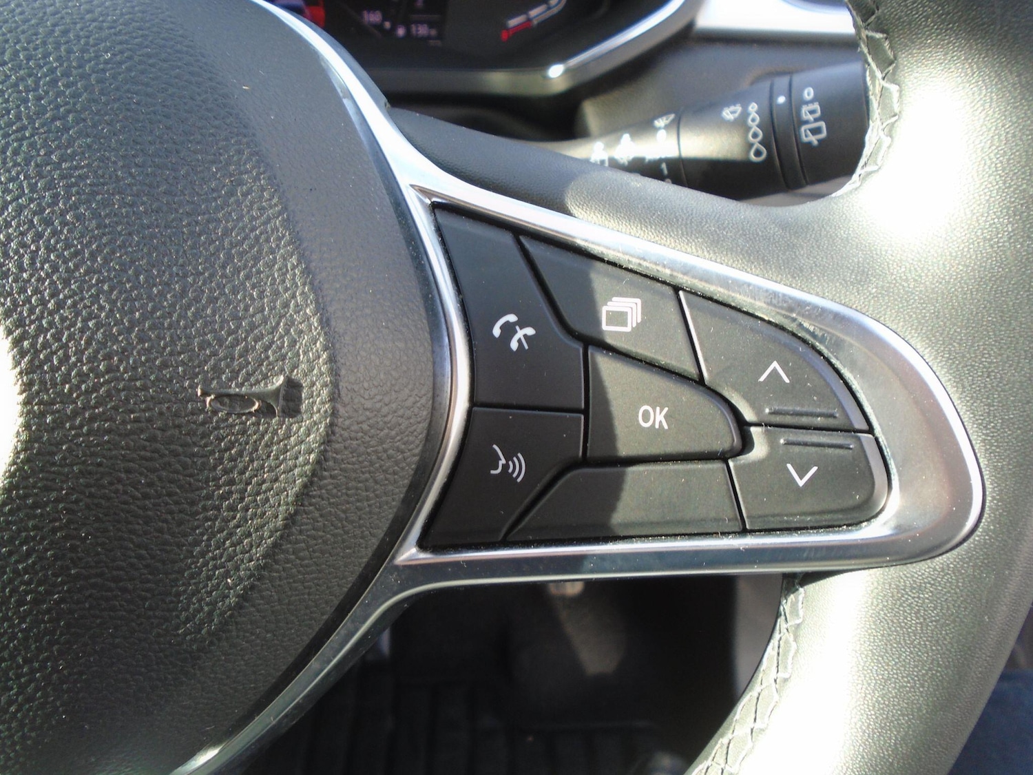 Used Renault Captur 2022 for sale - 76645512: Photo 47