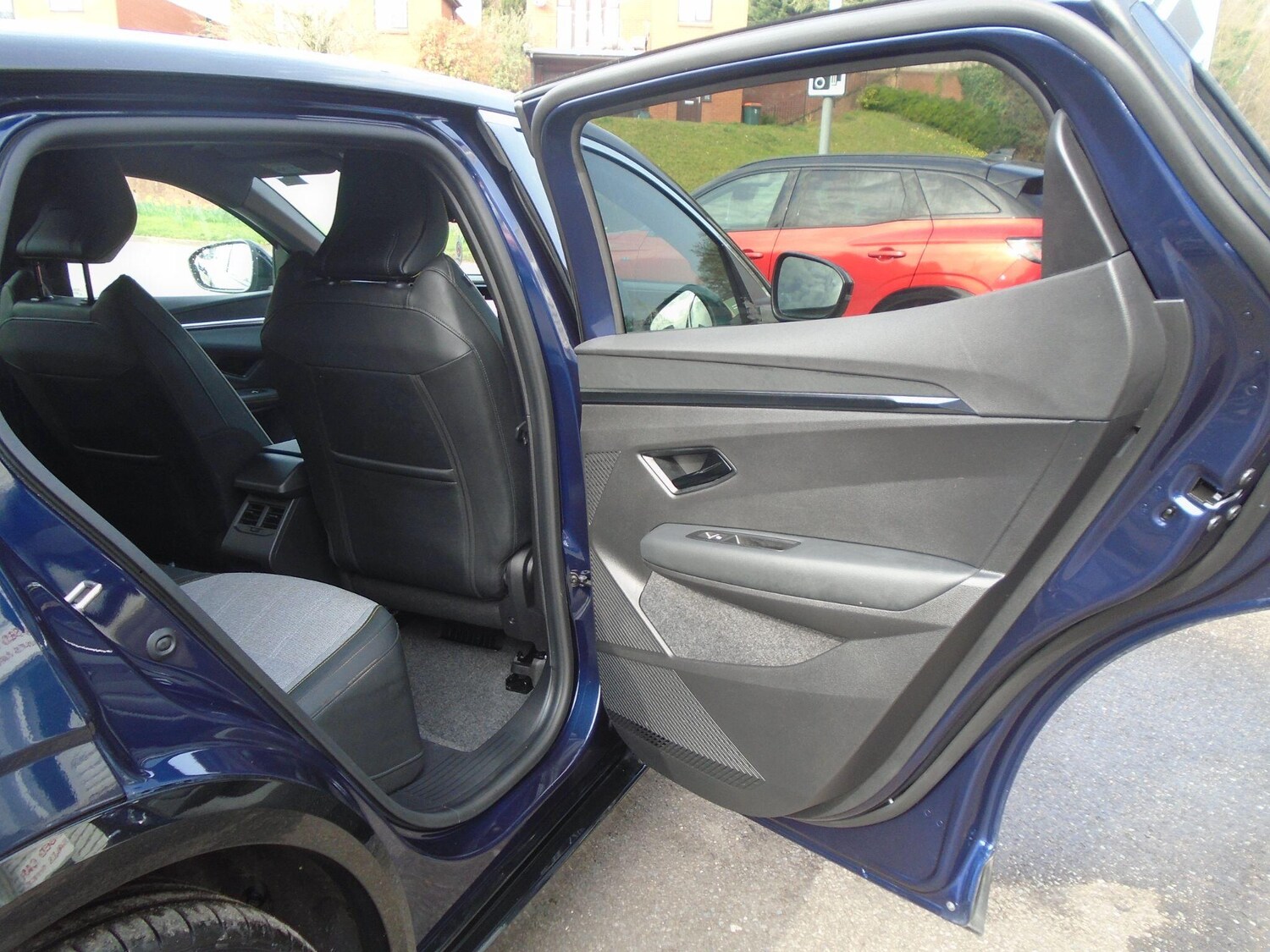 Used Renault Megane E Tech for sale - 77769512: Photo 24