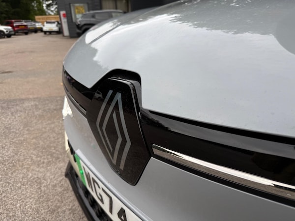 Used Renault Megane E Tech 2024 for sale - 76214925: Photo 13