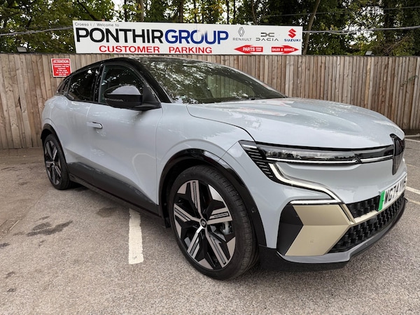 Used Renault Megane E Tech 2024 for sale - 76214925: Photo 2