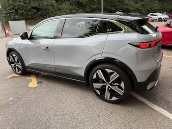 Used Renault Megane E Tech 2024 for sale - 76214925: Photo 4