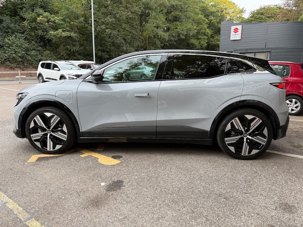 Used Renault Megane E Tech 2024 for sale - 76214925: Photo 7