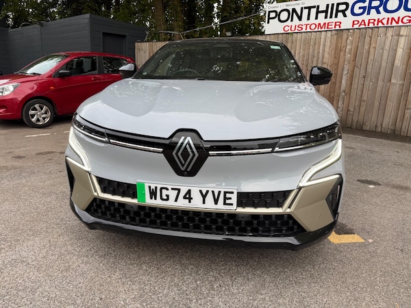 Used Renault Megane E Tech 2024 for sale - 76214925: Photo 9