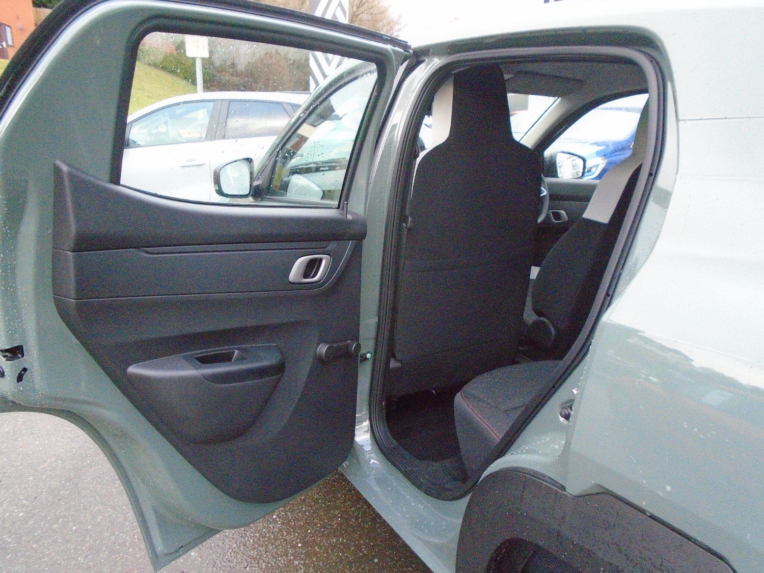 Used Dacia Spring 2025 for sale - 77305300: Photo 24