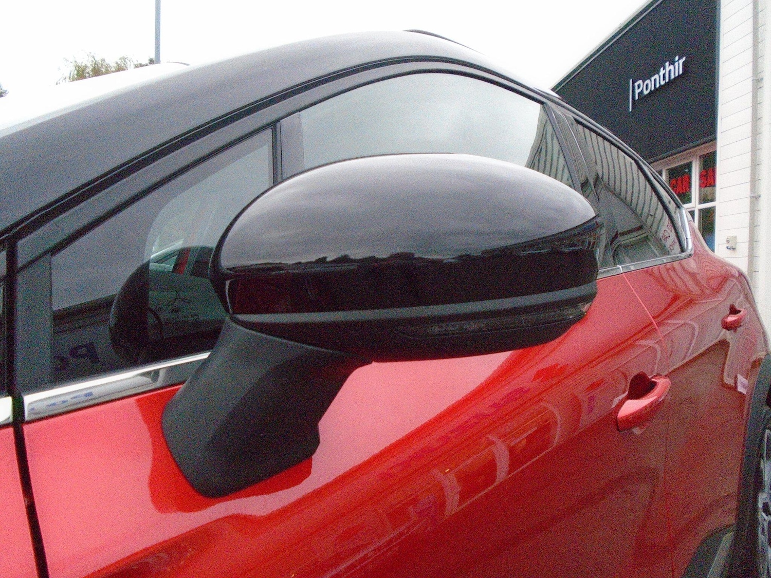 Used Renault Captur for sale - 76994481: Photo 9