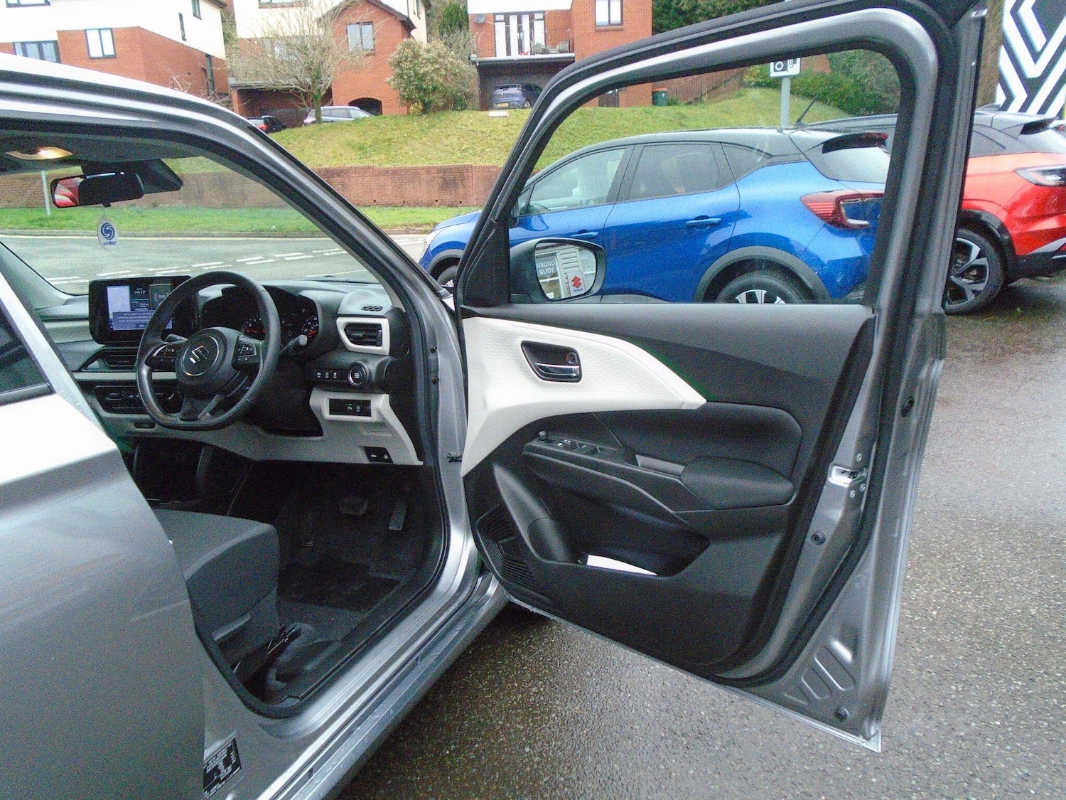 Used Suzuki Swift 2025 for sale - 77550512: Photo 15