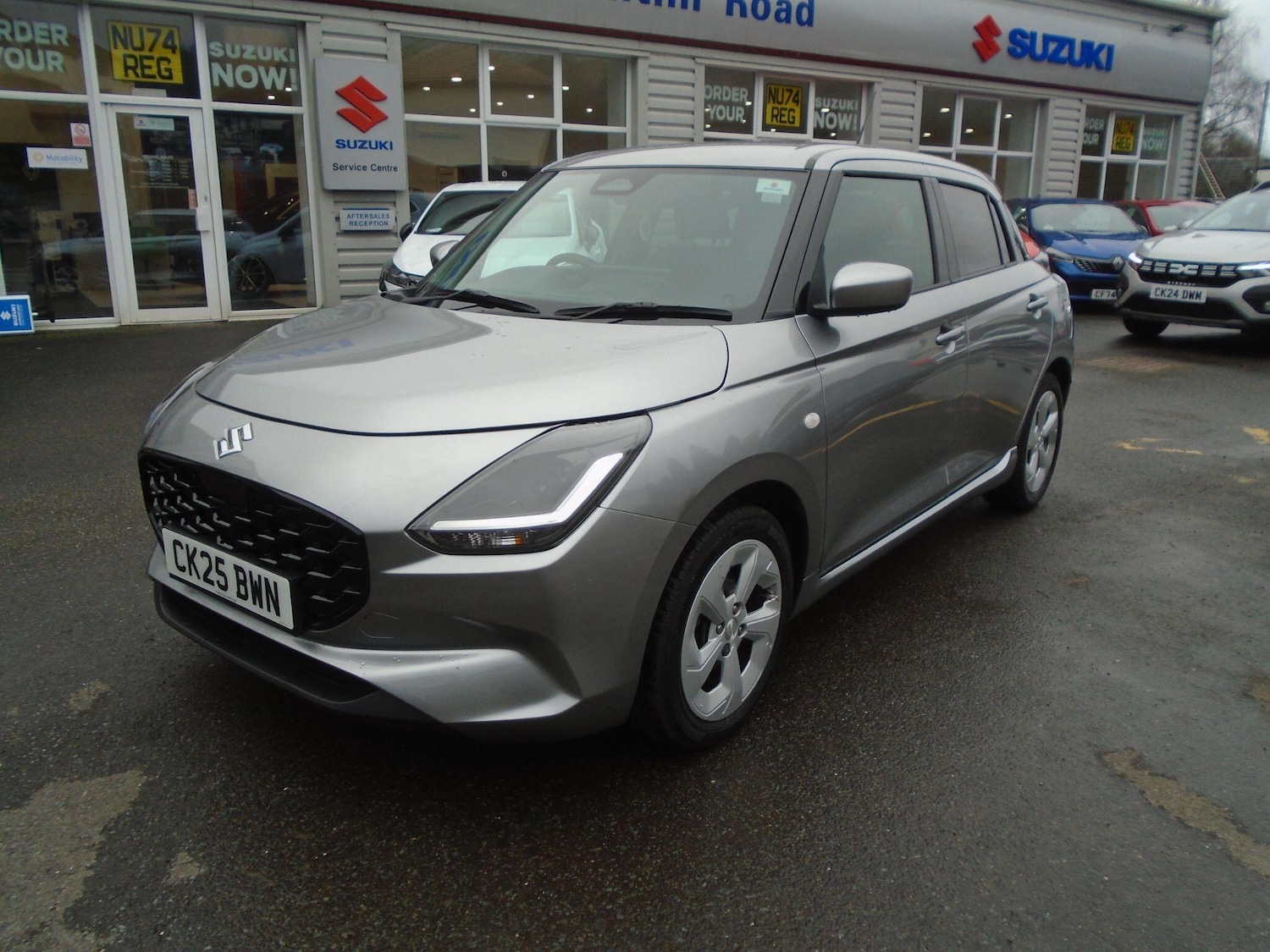 Used Suzuki Swift 2025 for sale - 77550512: Photo 3