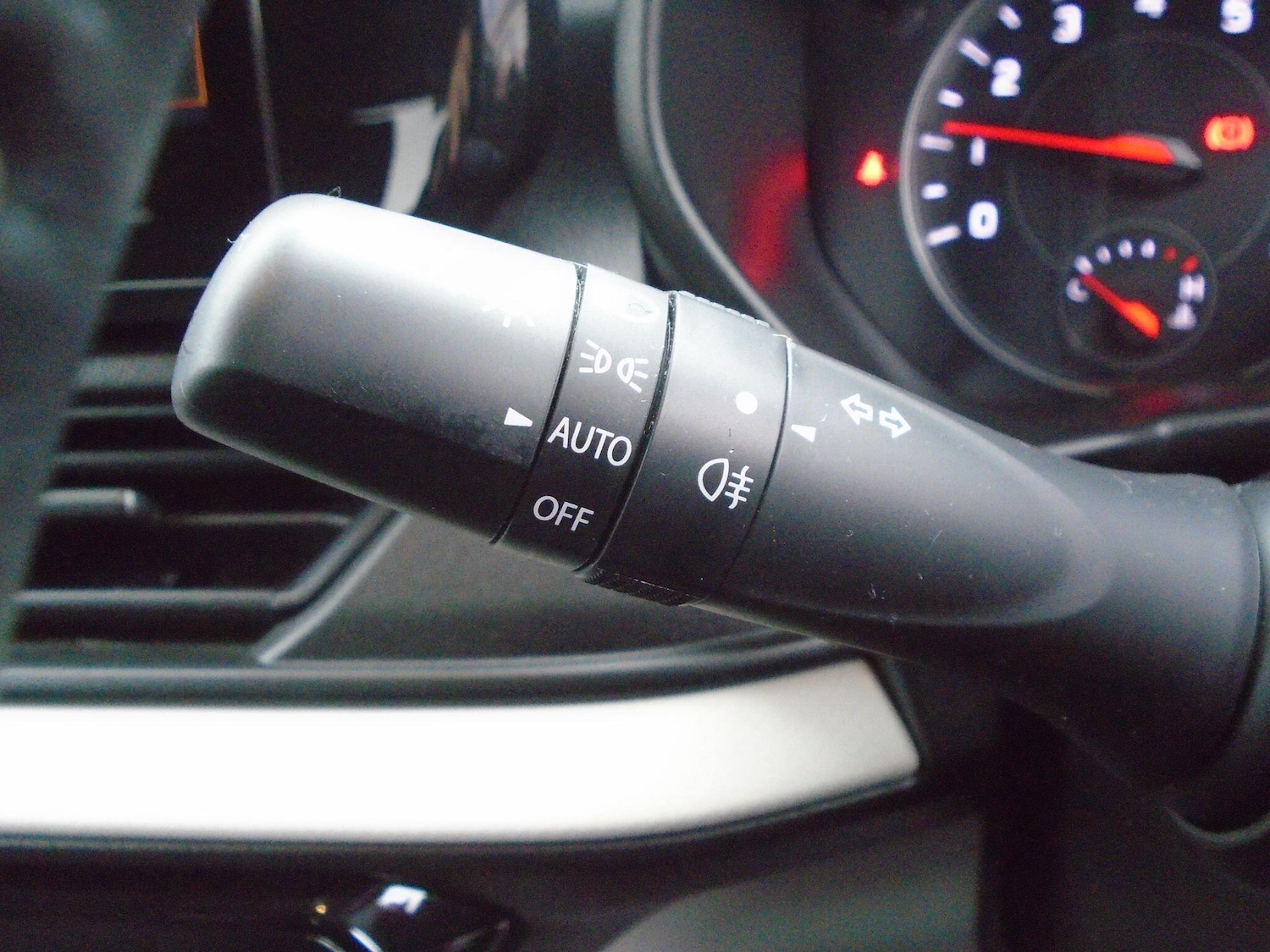 Used Suzuki Swift 2025 for sale - 77550512: Photo 44