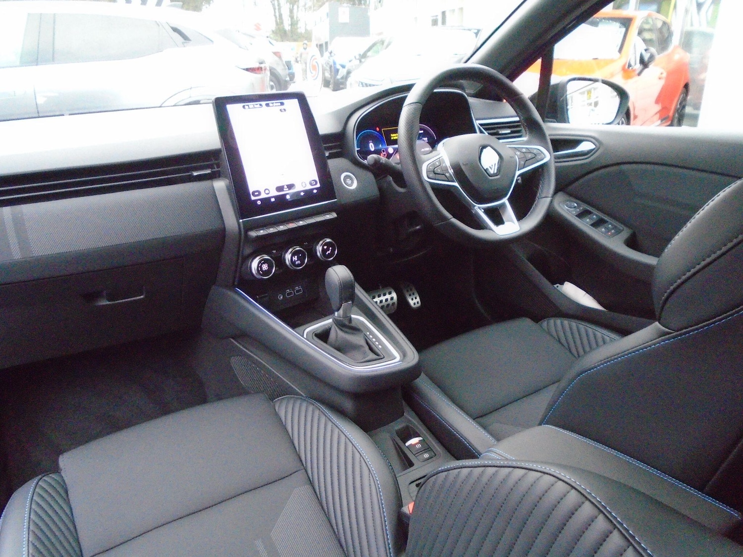 Used Renault Clio 2023 for sale - 76688651: Photo 27