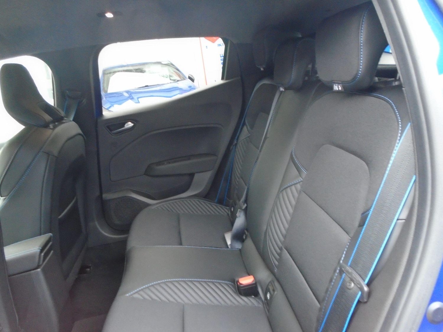 Used Renault Clio 2023 for sale - 76688651: Photo 31