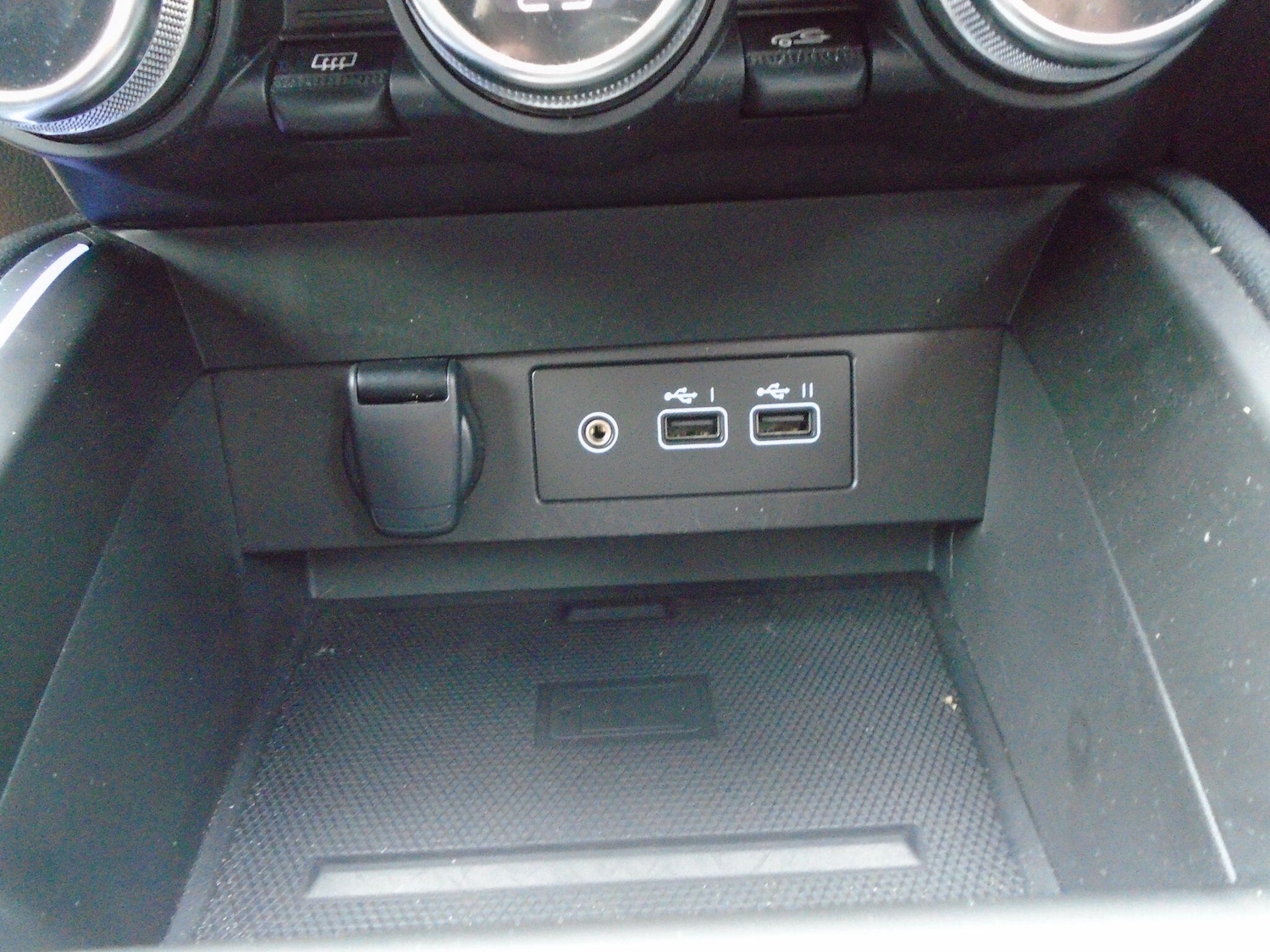 Used Renault Clio 2023 for sale - 76688651: Photo 50