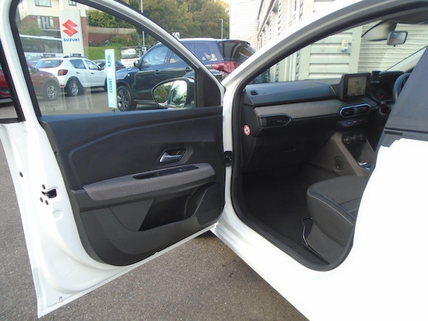 Used Dacia Sandero 2021 for sale - 76214107: Photo 27