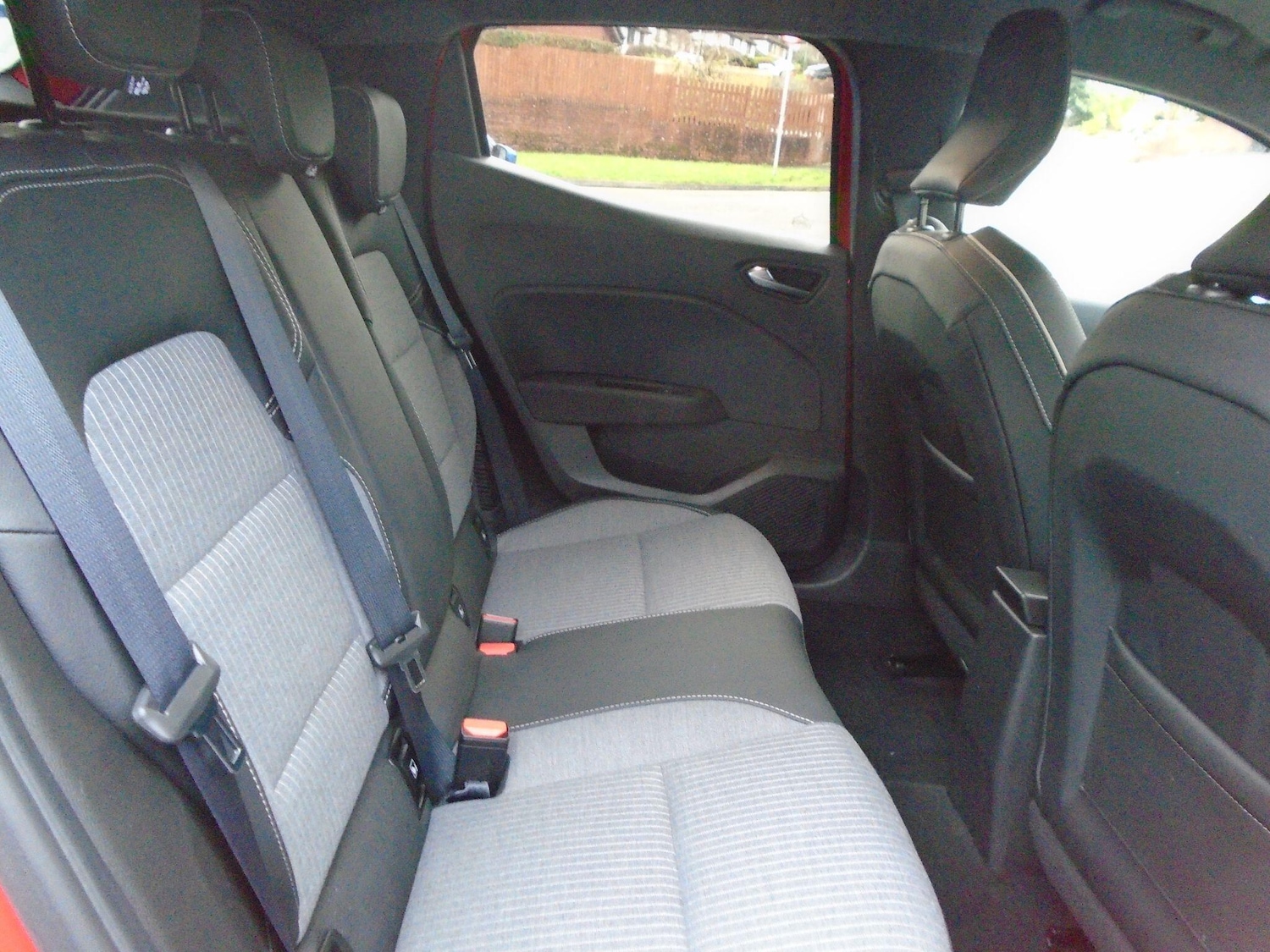 Used Renault Clio 2025 for sale - 76765264: Photo 25