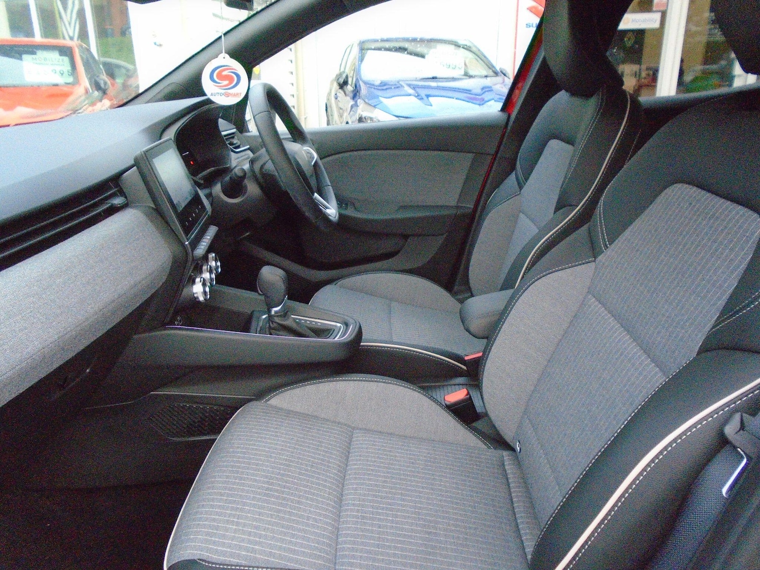 Used Renault Clio 2025 for sale - 76765264: Photo 28