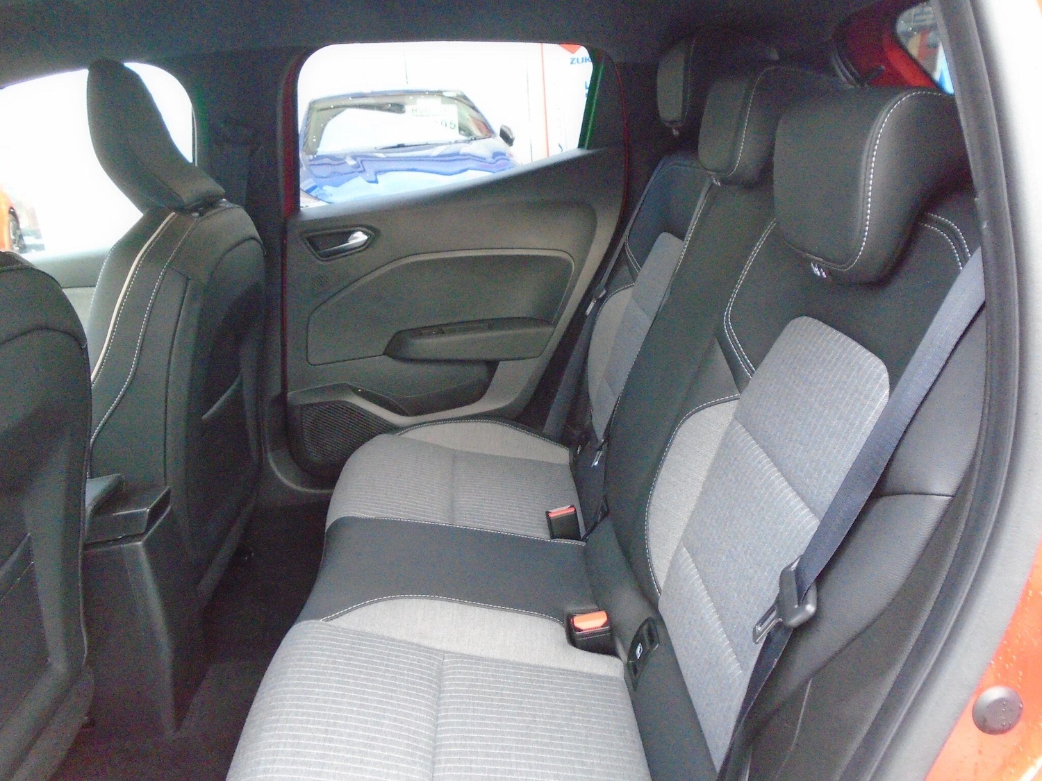 Used Renault Clio 2025 for sale - 76765264: Photo 32