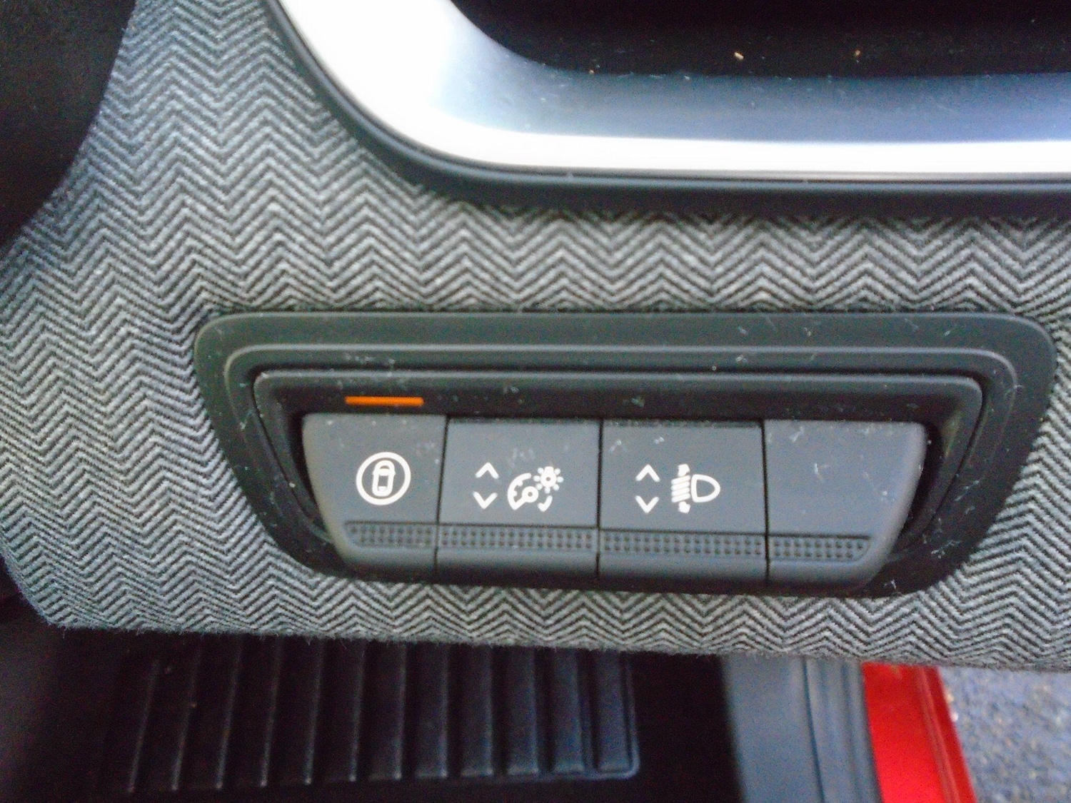 Used Renault Clio 2025 for sale - 76765264: Photo 41