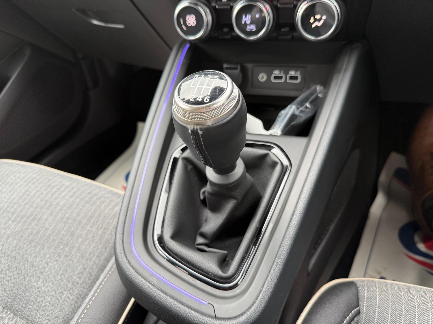 Used Renault Clio 2024 for sale - 76644551: Photo 14