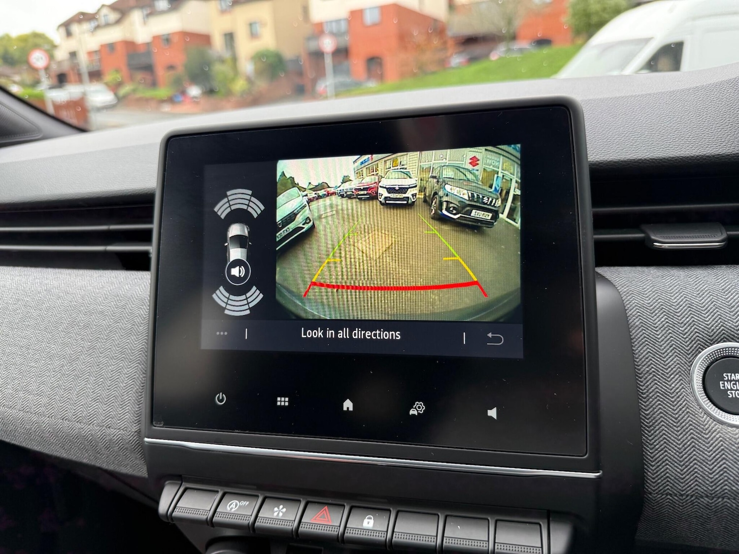 Used Renault Clio 2024 for sale - 76644551: Photo 25