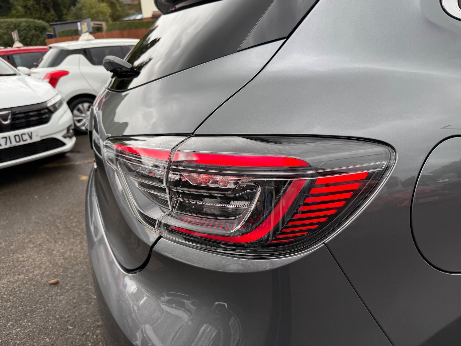 Used Renault Clio 2024 for sale - 76644551: Photo 32