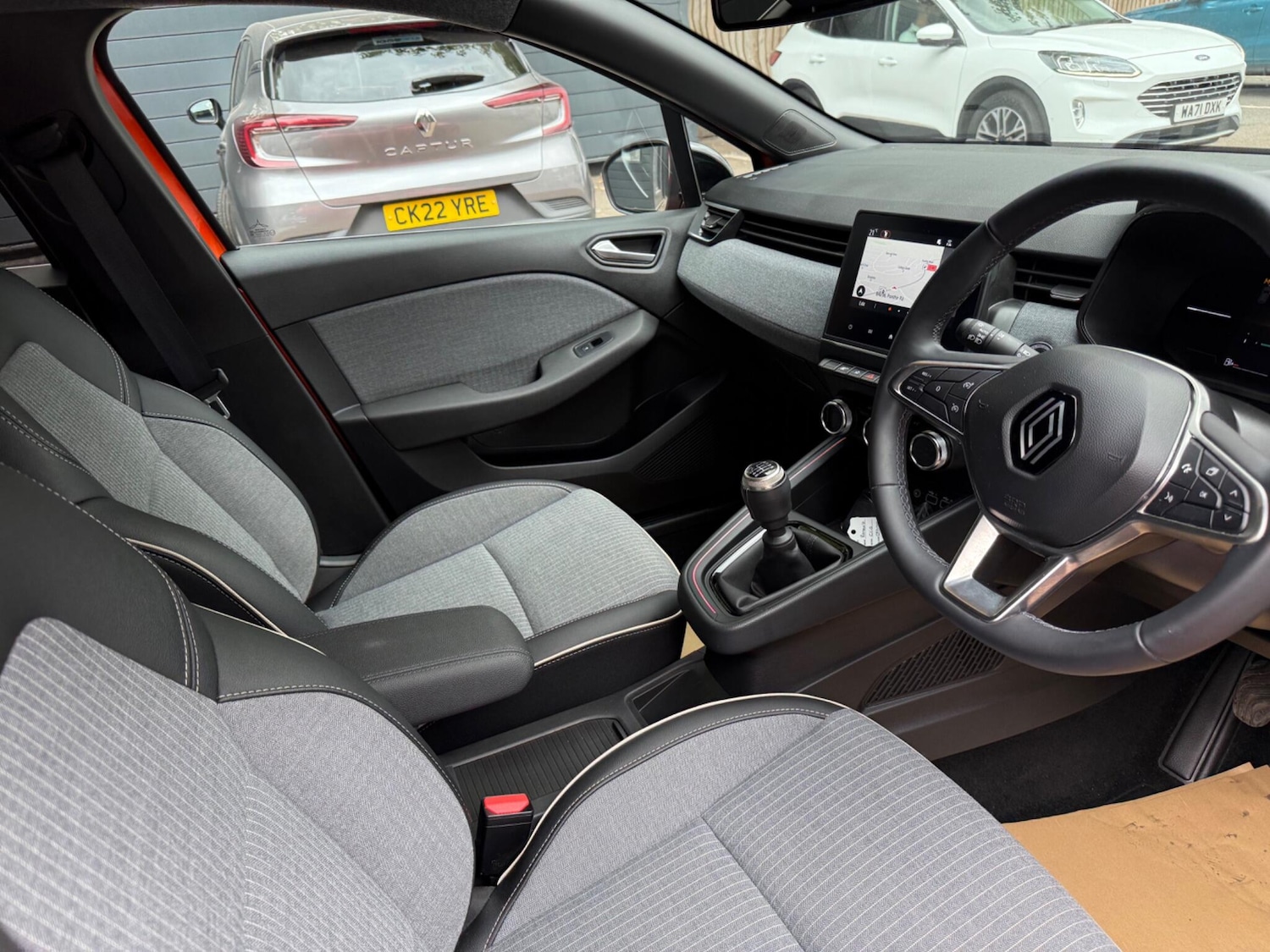 Used Renault Clio 2024 for sale - 76136709: Photo 17