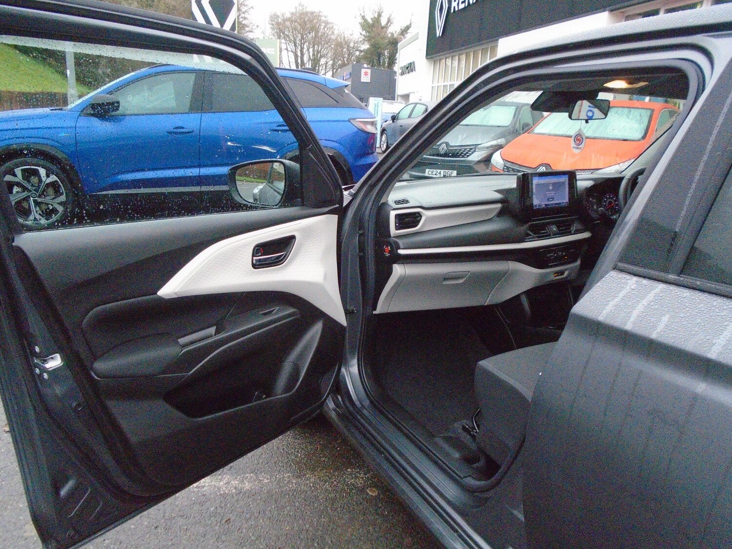 Used Suzuki Swift 2024 for sale - 77029433: Photo 24