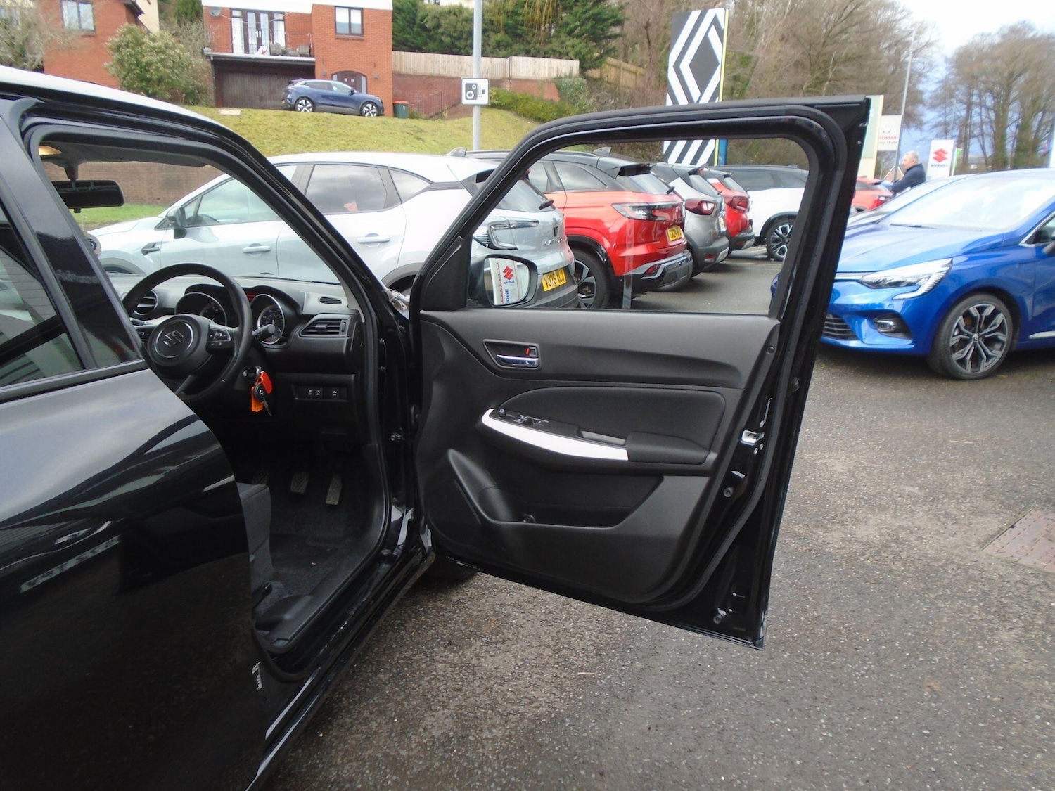 Used Suzuki Swift 2021 for sale - 77306351: Photo 15